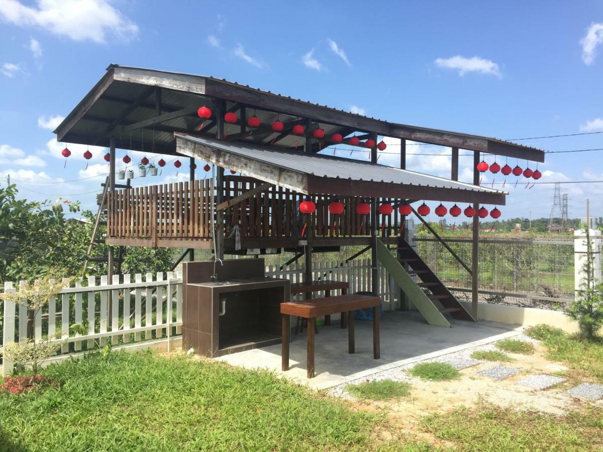 Orchard Villa Melaka Exterior photo